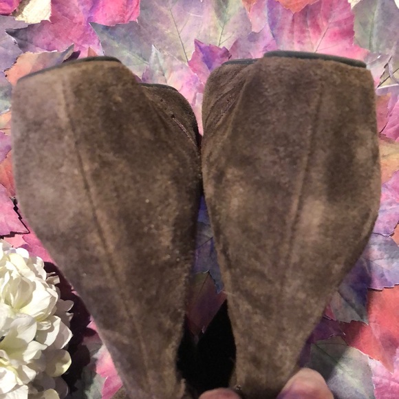 RESTRICTED ABOVE THE KNEE SUEDE BOOTS - Picture 8 of 12